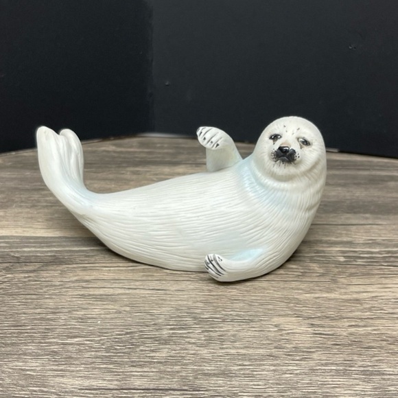 Franklin Mint Snow Pup Seal Figurine 1987​ - Picture 1 of 6